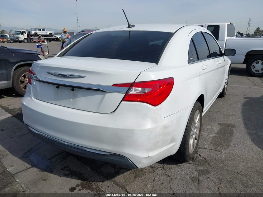 2014 Chrysler 200 Lx