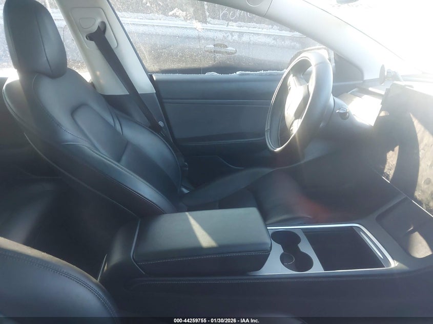 2021 Tesla Model 3 Standard Range Plus Rear-Wheel Drive