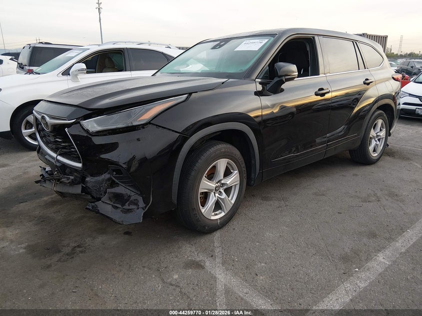 2022 Toyota Highlander Le