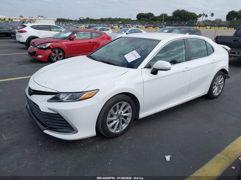 2023 Toyota Camry Le