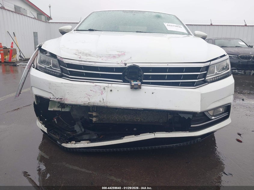 VIN 1VWBA7A34JC036181 2018 VOLKSWAGEN PASSAT 2.0T SE