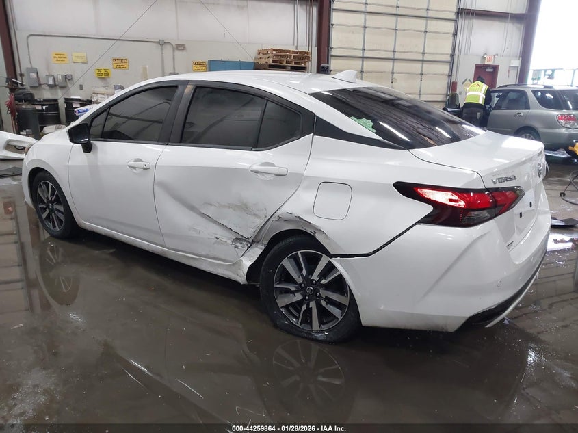 2021 Nissan Versa Sv