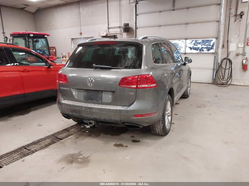 2014 Volkswagen Touareg 3.6L Sport