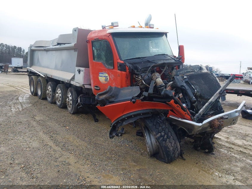 2024 KENWORTH T880