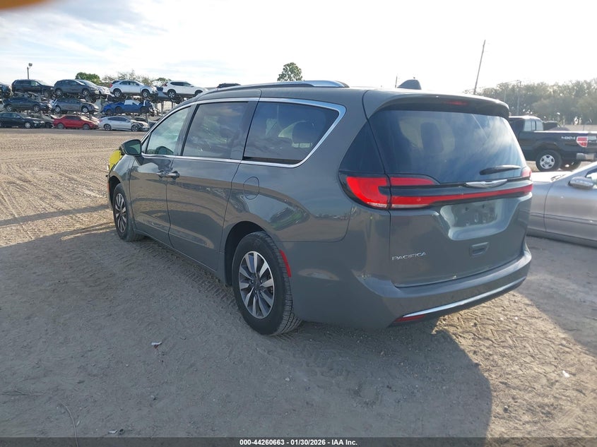 2021 Chrysler Pacifica Touring L