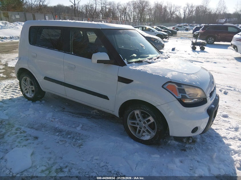 2010 Kia Soul +