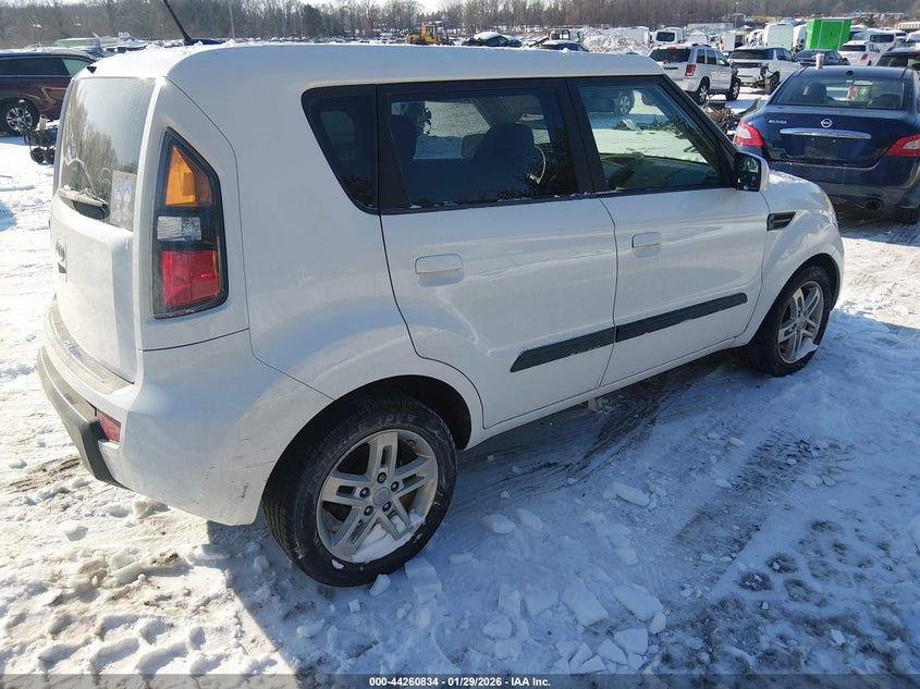 2010 Kia Soul +