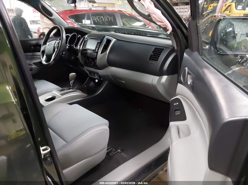 2014 Toyota Tacoma Base V6