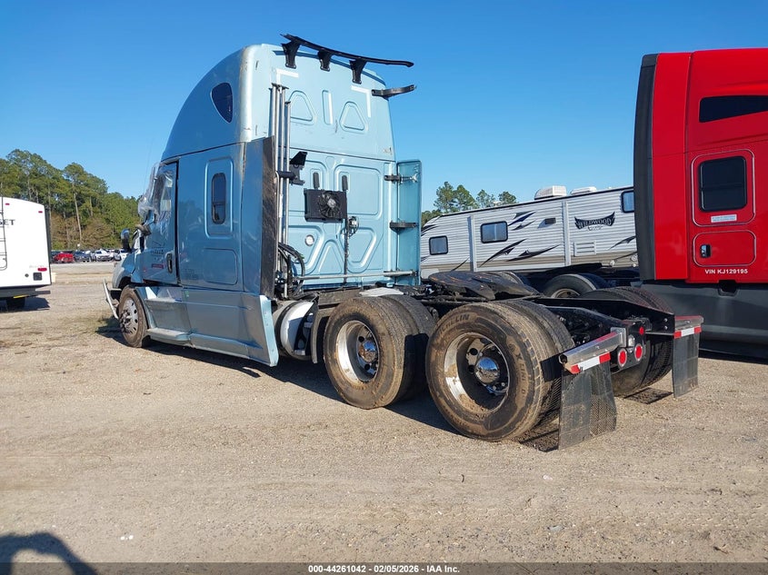 Freightliner New Cascadia 126 - фото 3