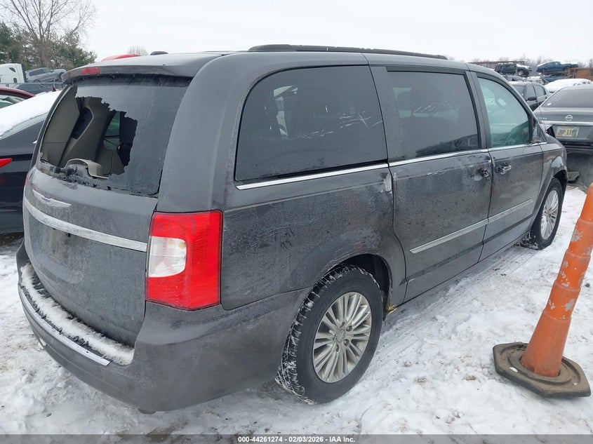 2015 Chrysler Town & Country Touring-L
