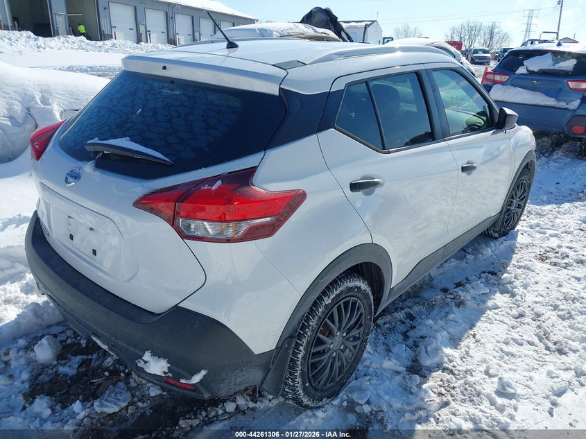 2019 Nissan Kicks S