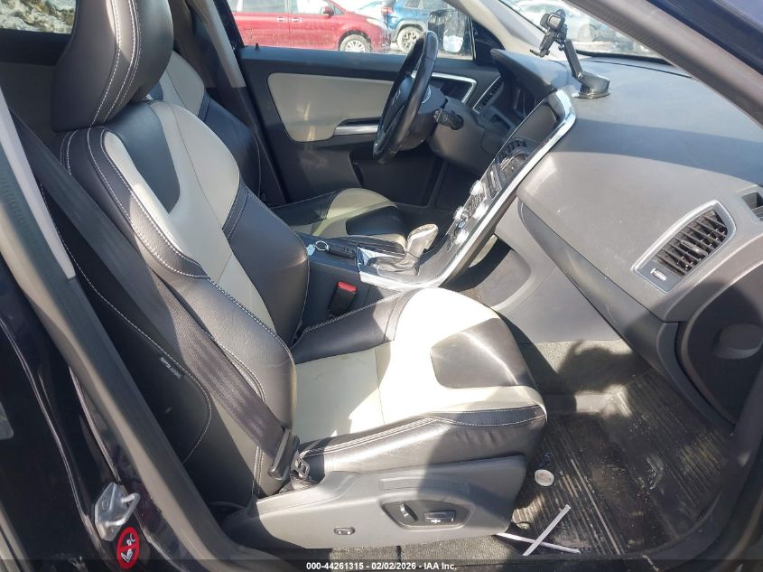 2017 Volvo Xc60 T5 Dynamic