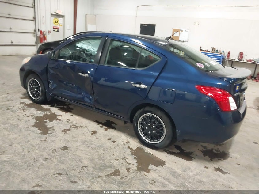 2013 Nissan Versa 1.6 Sv