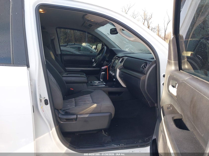 2018 Toyota Tundra Sr5 5.7L V8