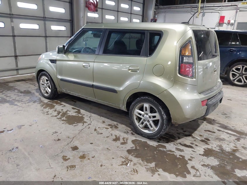 2010 Kia Soul +