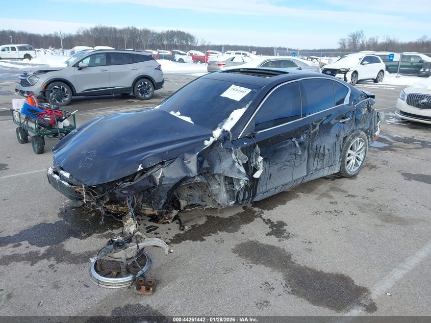 2015 Infiniti Q50 Premium