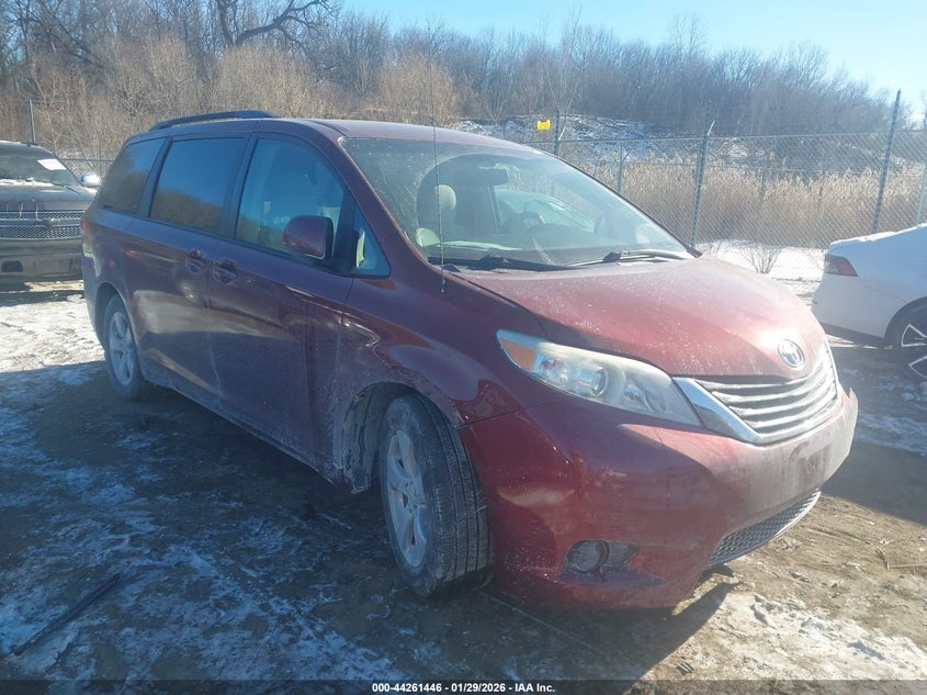 5TDKK3DC3BS127124 2011 Toyota Sienna Le V6 auction photo 1
