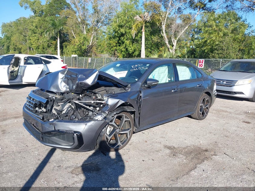 2021 Volkswagen Passat 2.0T R-Line