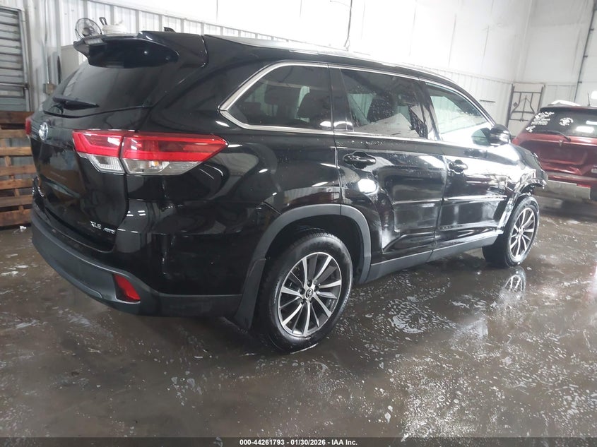 2019 Toyota Highlander Xle