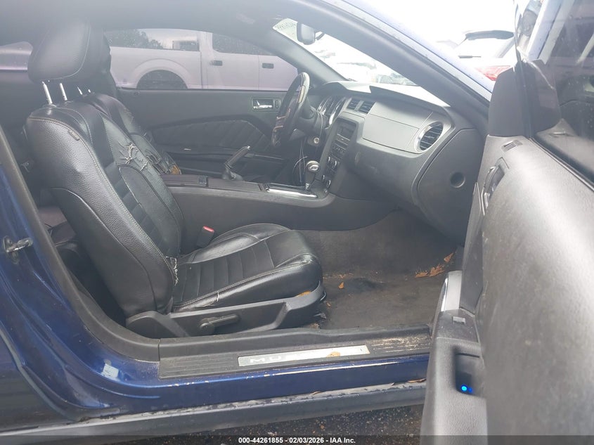 2012 Ford Mustang V6 Premium