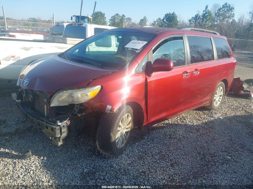 2016 Toyota Sienna Xle 8 Passenger