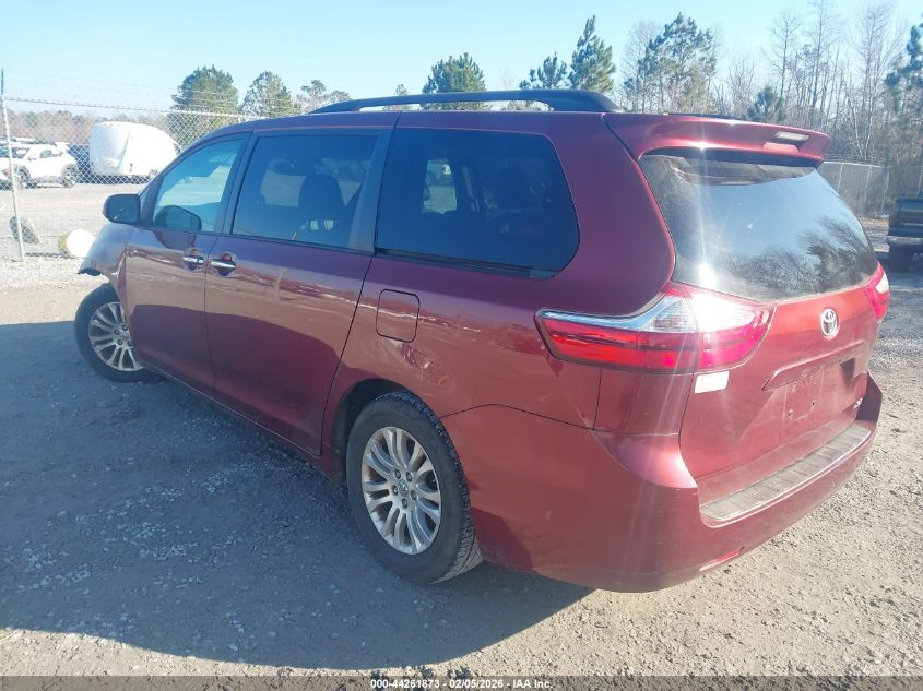 2016 Toyota Sienna Xle 8 Passenger