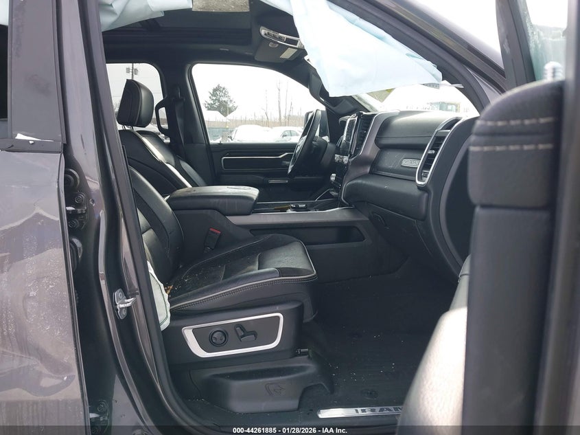 2022 Ram 1500 Laramie 4X4 5'7 Box