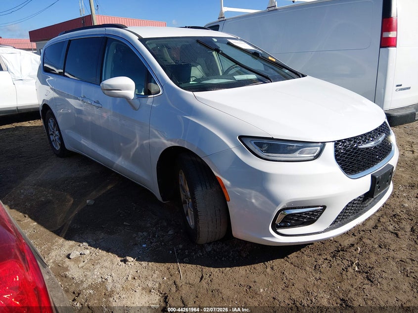 2022 Chrysler Pacifica Touring L