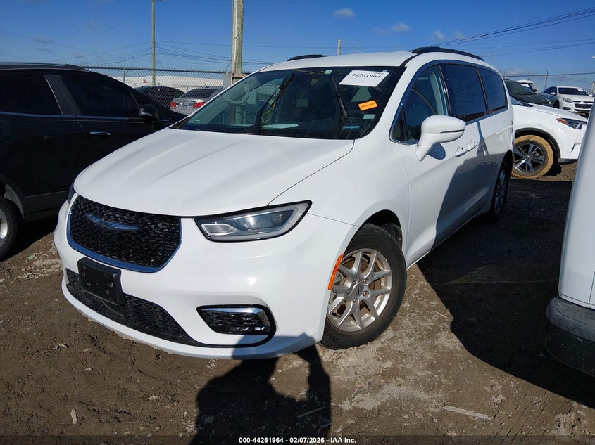 2022 Chrysler Pacifica Touring L
