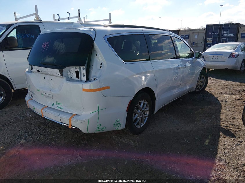 2022 Chrysler Pacifica Touring L