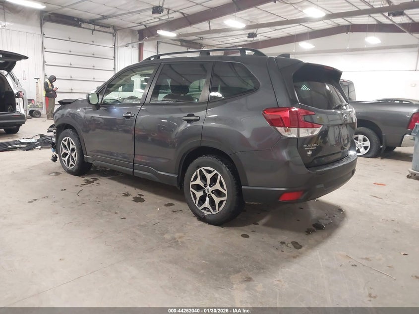 2022 Subaru Forester Premium