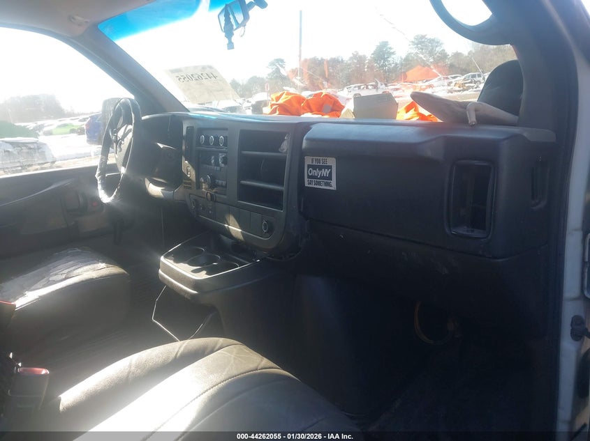 2012 CHEVROLET EXPRESS 2500 auction photo 5