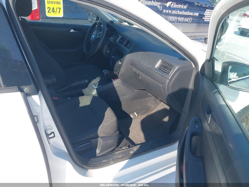 2013 Volkswagen Jetta 2.0L S