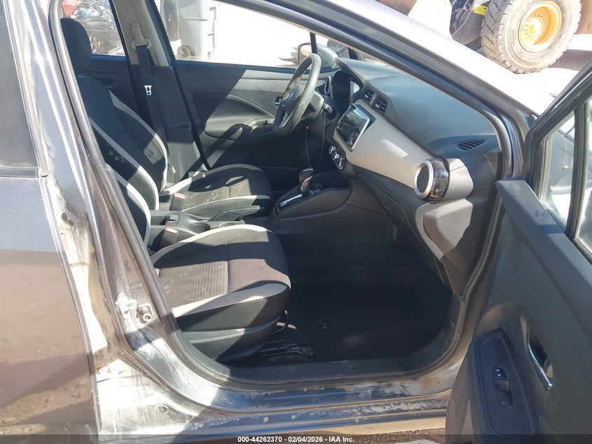 2021 Nissan Versa Sv