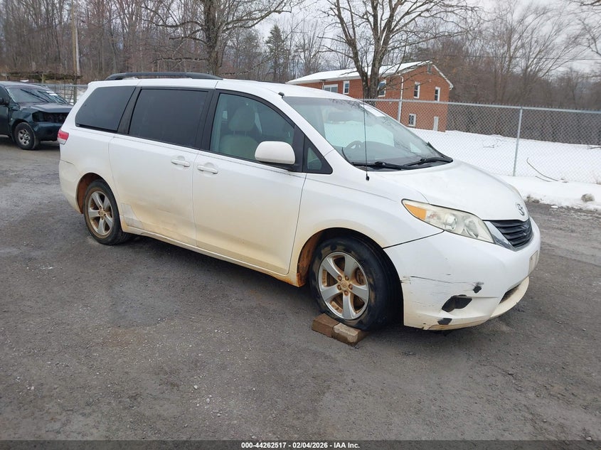 2011 Toyota Sienna Le V6