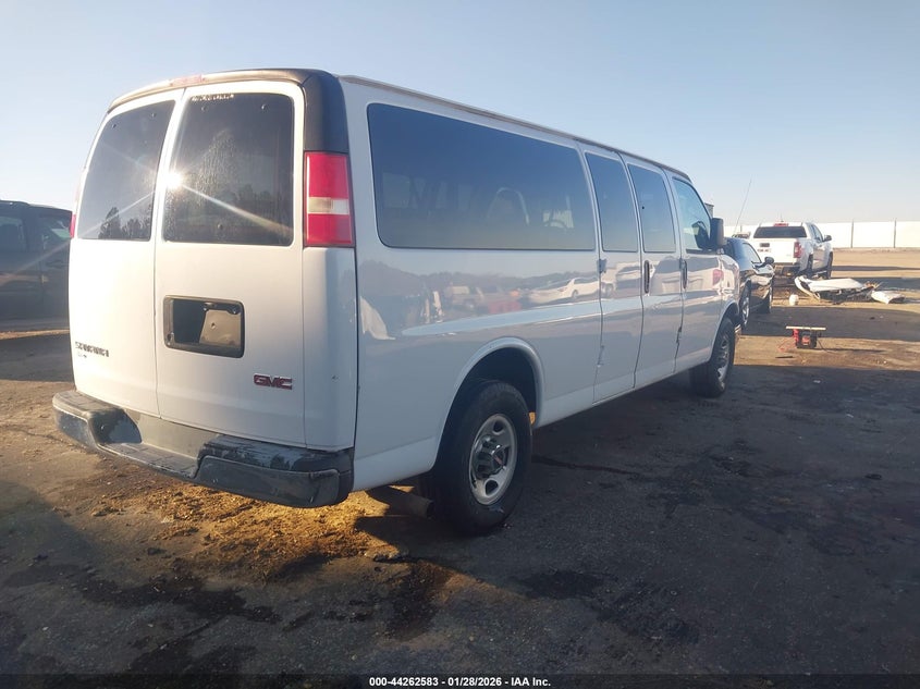 2014 GMC Savana 3500 Lt