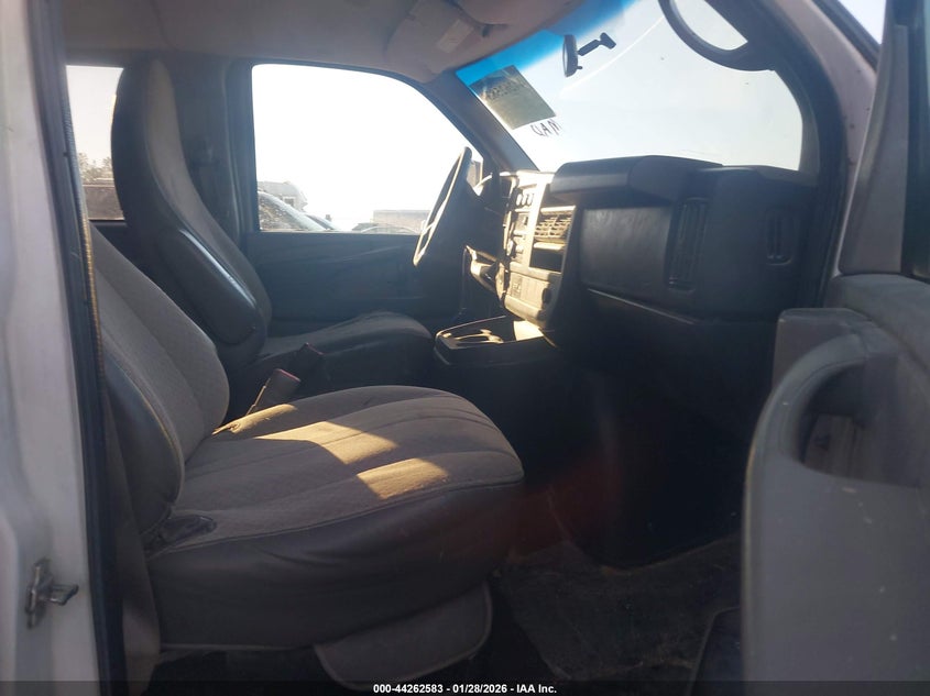 2014 GMC Savana 3500 Lt