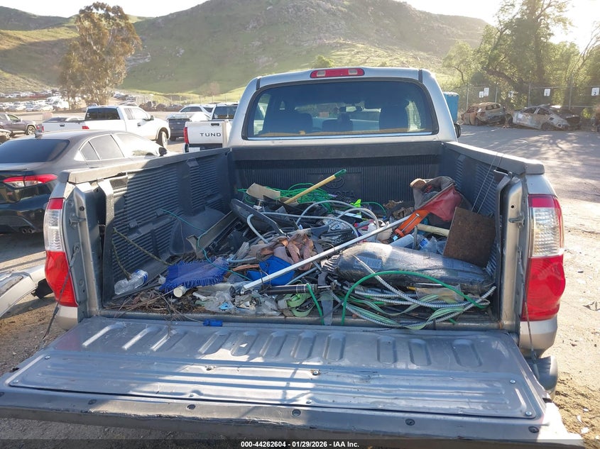 2005 Toyota Tundra Sr5 V8 VIN: 5TBET34105S471371 Lot: 44262604