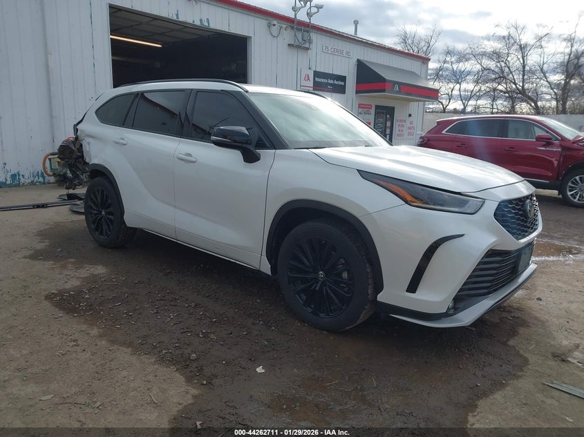 2023 Toyota Highlander Xse