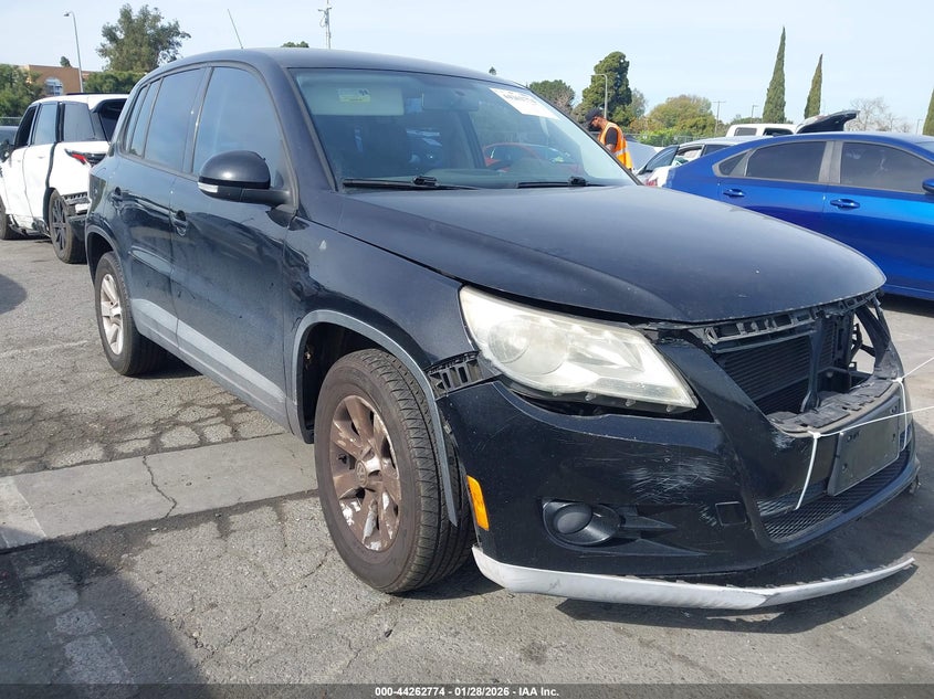 2010 Volkswagen Tiguan S