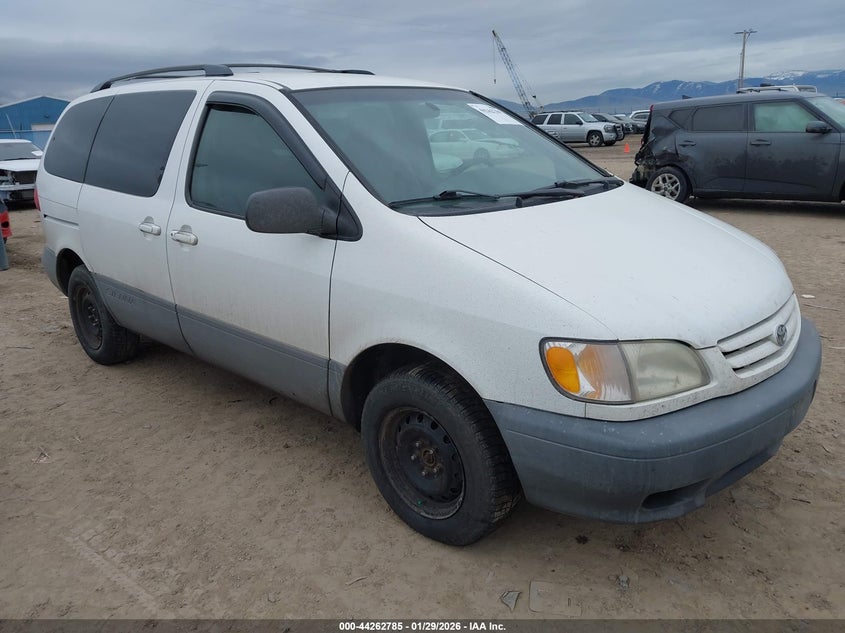 2002 Toyota Sienna Le