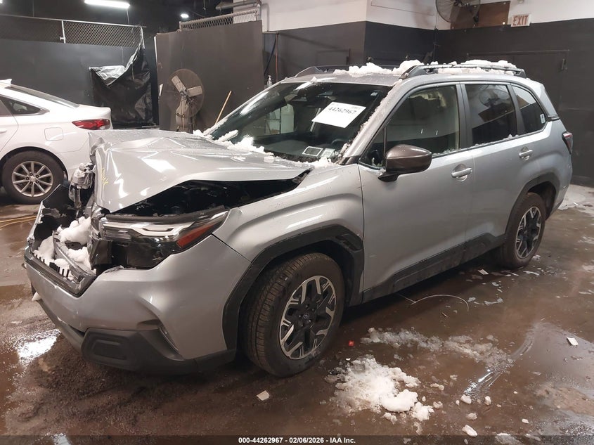 2025 Subaru Forester Premium