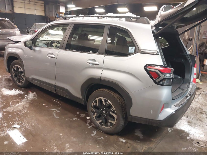 2025 Subaru Forester Premium