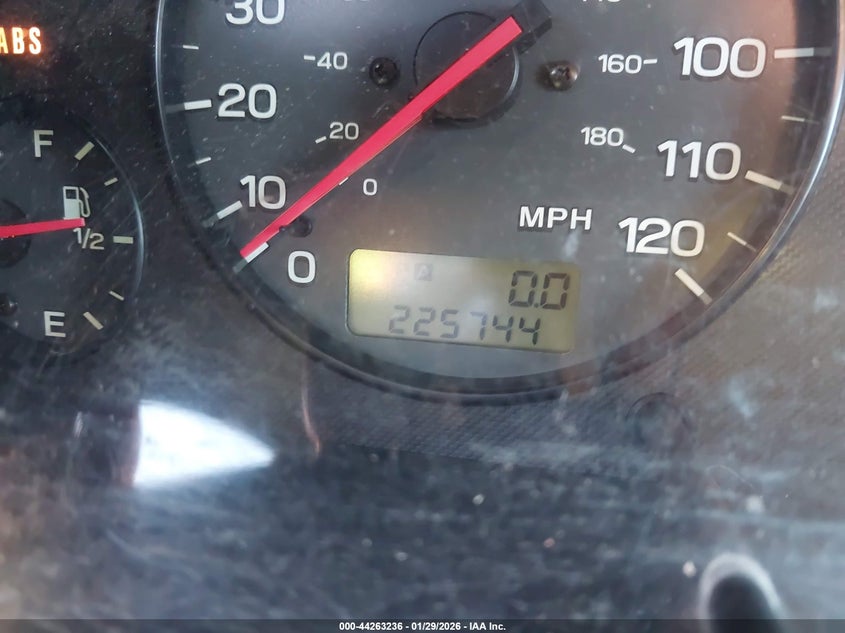 2002 Subaru Outback H6-3.0/H6-3.0 Vdc VIN: 4S3BE896927212731 Lot: 44263236