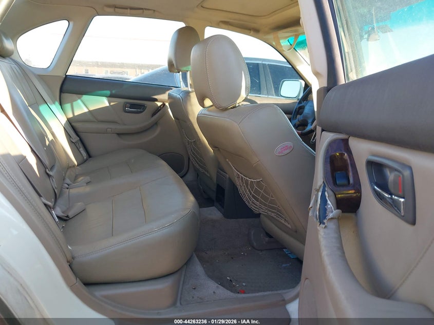 2002 Subaru Outback H6-3.0/H6-3.0 Vdc VIN: 4S3BE896927212731 Lot: 44263236