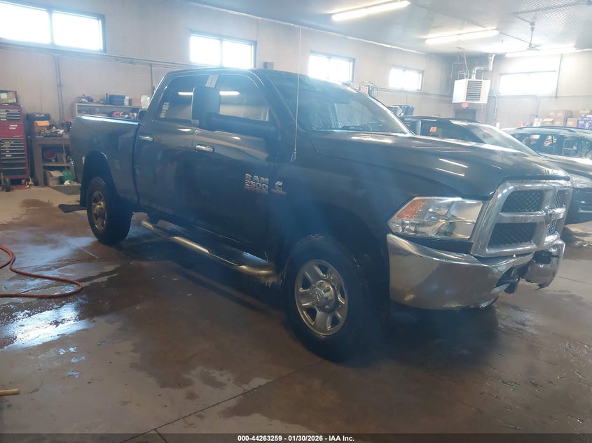 Vin: 3c6ur5dl2eg194954, lot: 44759536, ram 2500 slt 2014 img_1