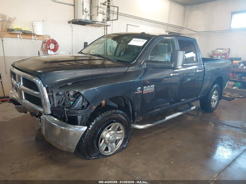 Vin: 3c6ur5dl2eg194954, lot: 44759536, ram 2500 slt 20142