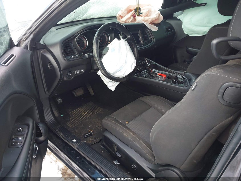 2020 Dodge Challenger Sxt