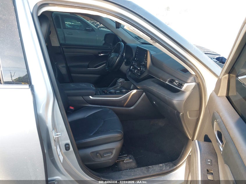 2021 Toyota Highlander Xle