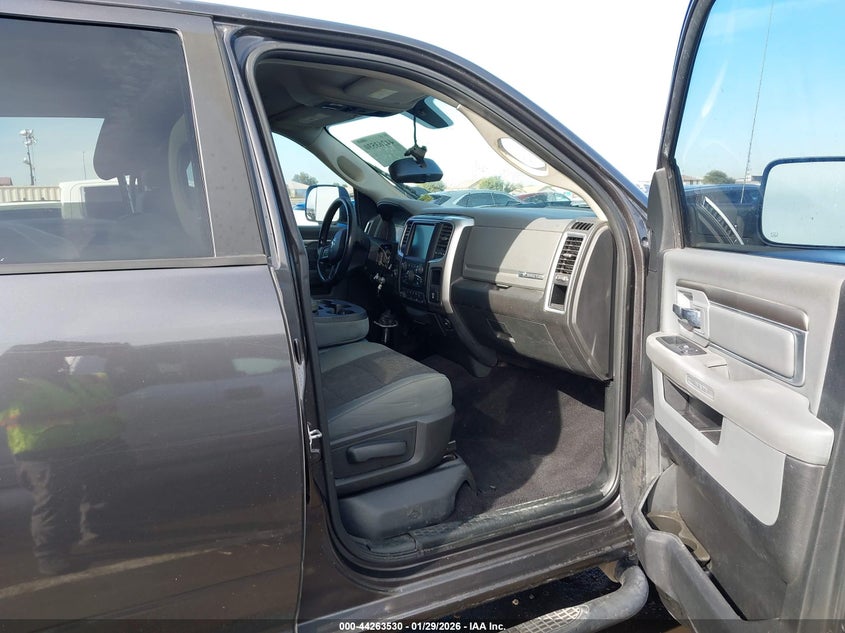 2017 Ram 2500 Big Horn 4X4 6'4 Box